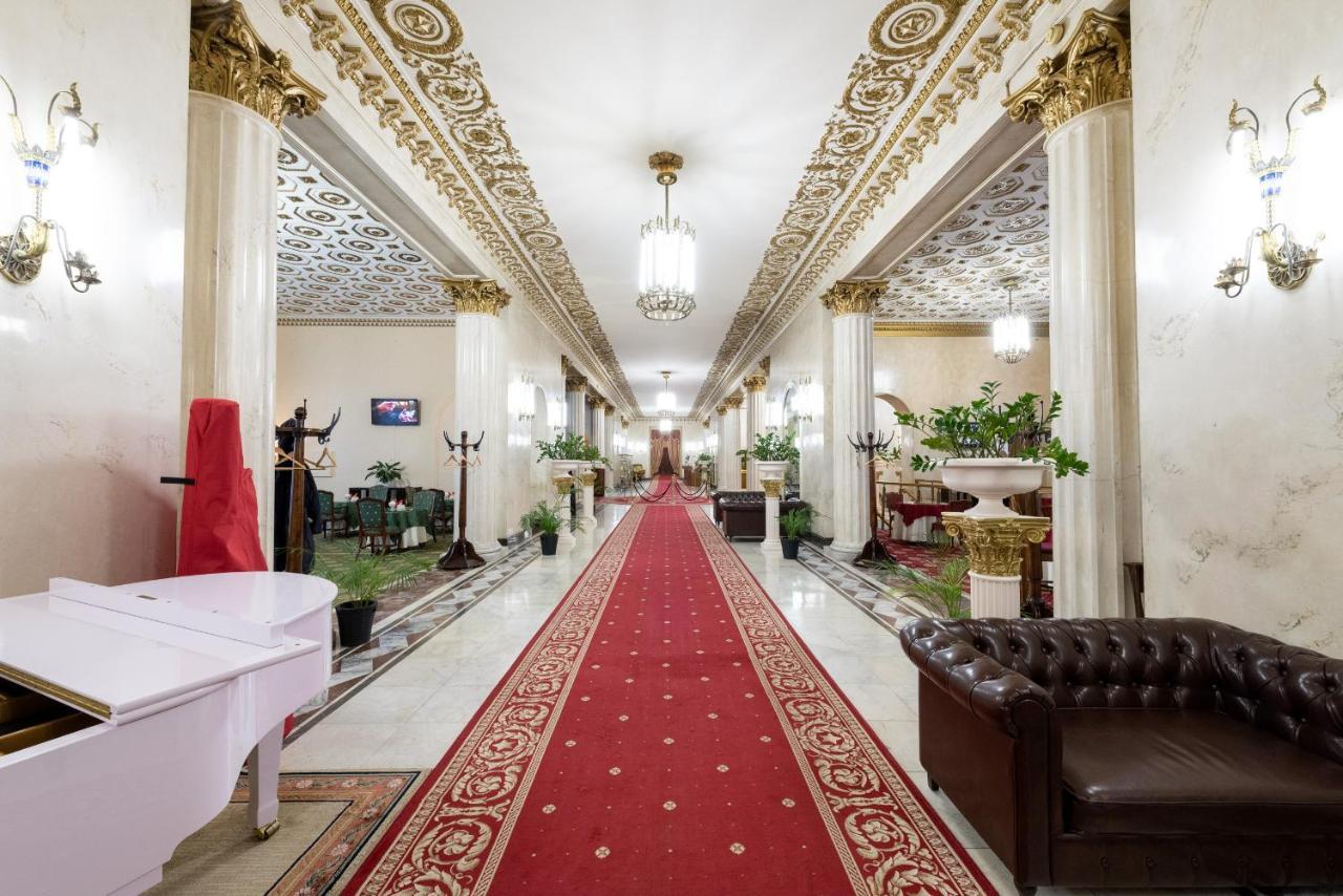 Legendary Hotel Sovietsky Moscú Exterior foto
